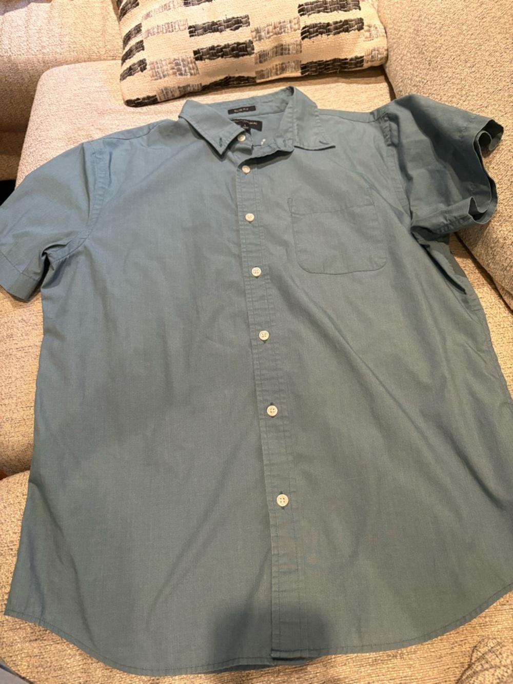 Banana Republic Men's Short-Sleeve Button-Down Shirt in Light Blue
